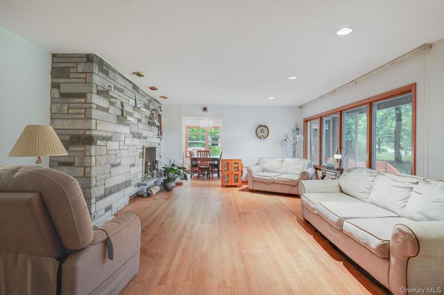 142 Westchester Avenue, Buchanan, NY 10511