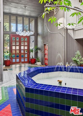 848 Lincoln Boulevard N, Santa Monica, CA 90403