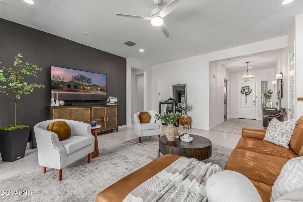 Image 12 of property listing at 19628 W FLOWER Street, Buckeye, AZ 85396