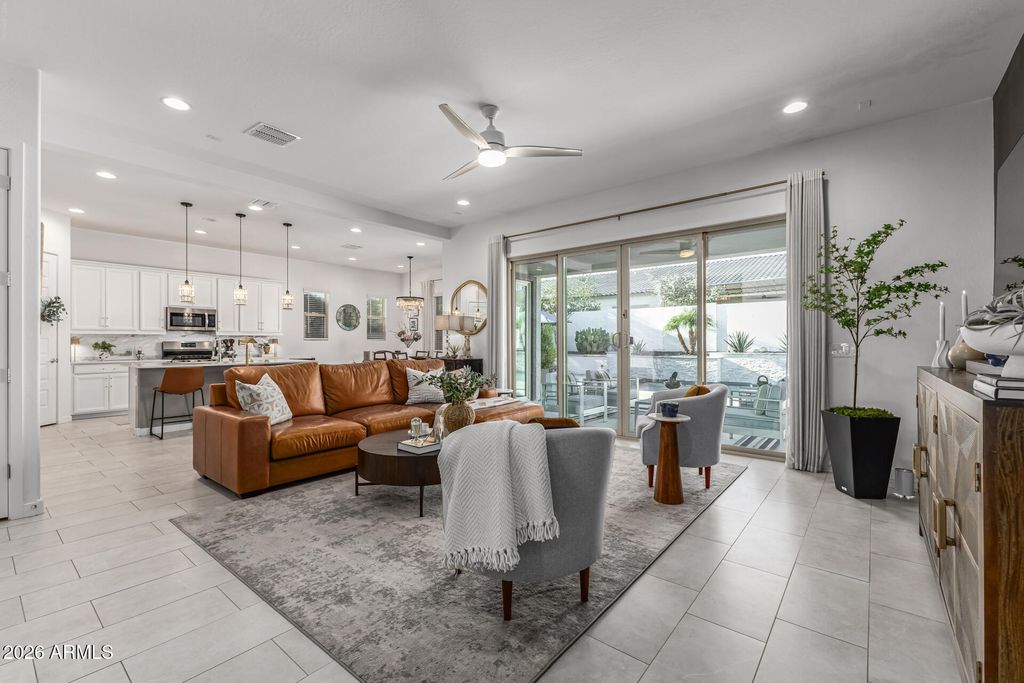 Image 14 of property listing at 19628 W FLOWER Street, Buckeye, AZ 85396