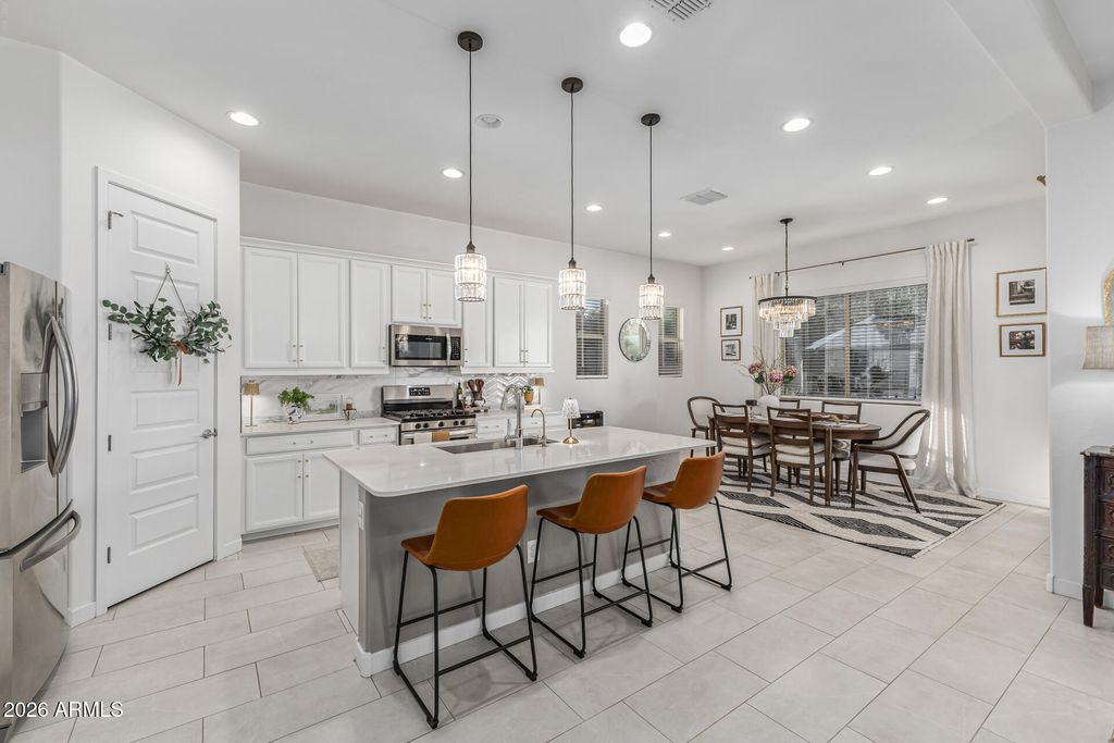 Image 15 of property listing at 19628 W FLOWER Street, Buckeye, AZ 85396