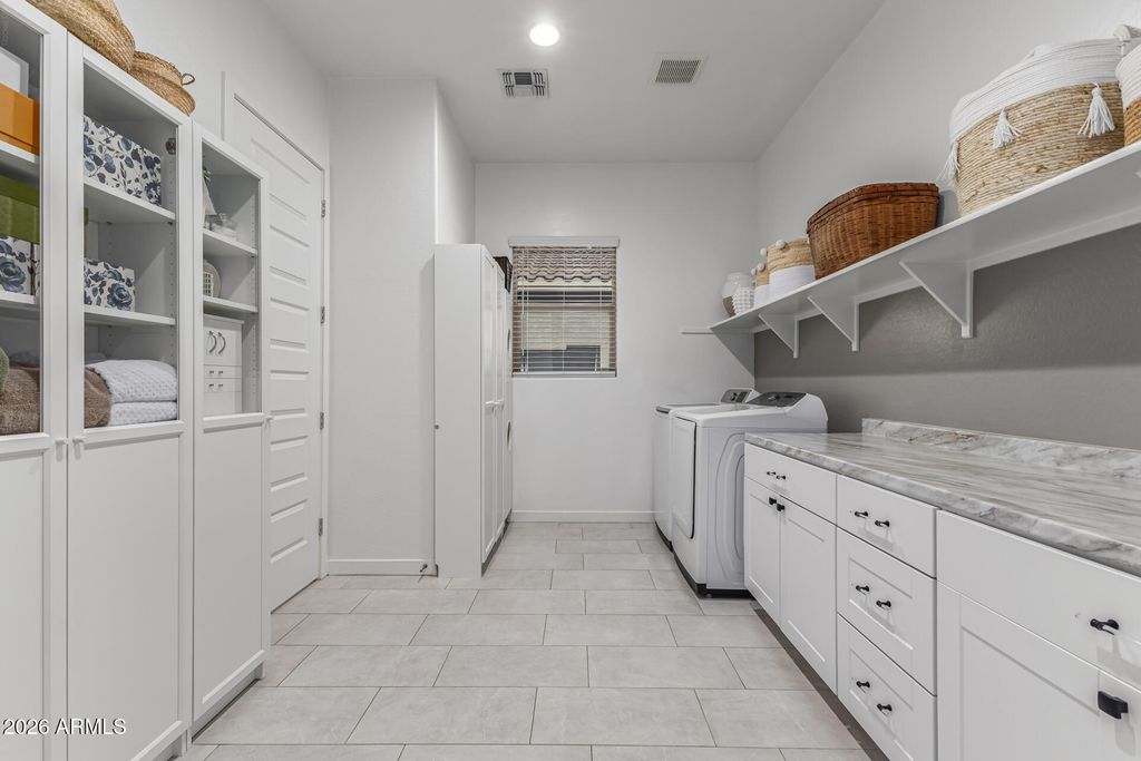 Image 40 of property listing at 19628 W FLOWER Street, Buckeye, AZ 85396