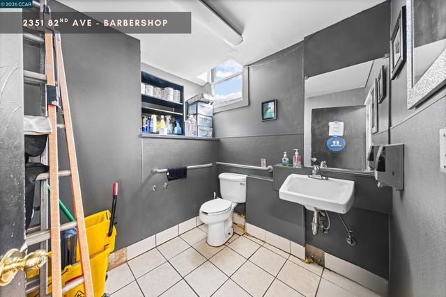 2353 82nd Ave, Oakland, CA 94605