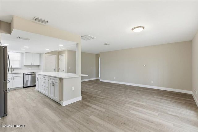 1719 Western Road, South Daytona, FL 32119