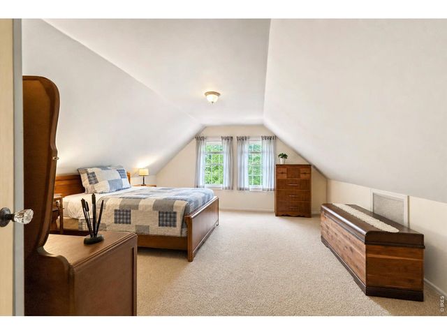 745 Hickory Dr, Lyons, CO 80540