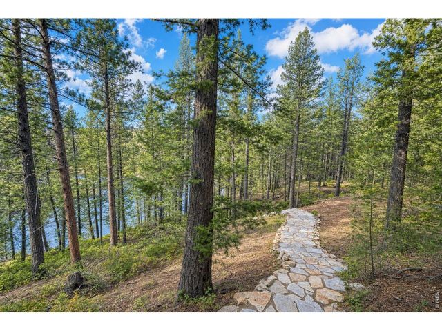 745 Hickory Dr, Lyons, CO 80540