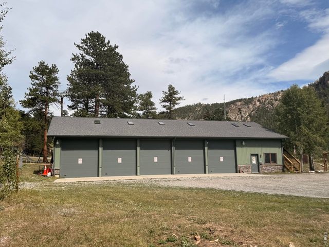 745 Hickory Dr, Lyons, CO 80540