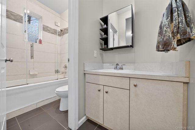 2 Kerestier Court 301, Monroe, NY 10950