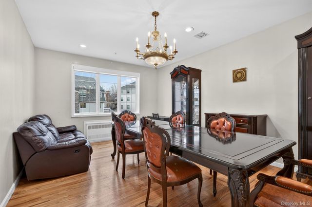 2 Kerestier Court 301, Monroe, NY 10950