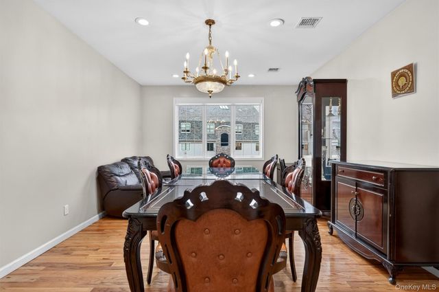 2 Kerestier Court 301, Monroe, NY 10950