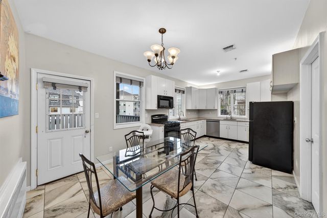 2 Kerestier Court 301, Monroe, NY 10950