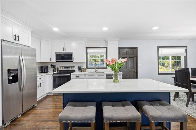 524 Sybil Lane SE, Marietta, GA 30067