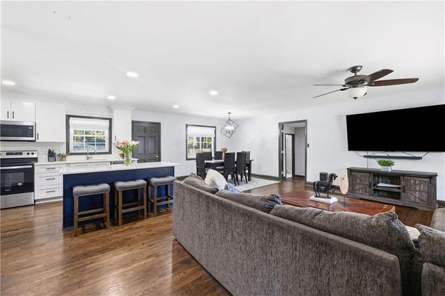 524 Sybil Lane SE, Marietta, GA 30067