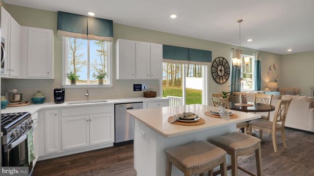 519 MERMAID DR, Barnegat, NJ 08005