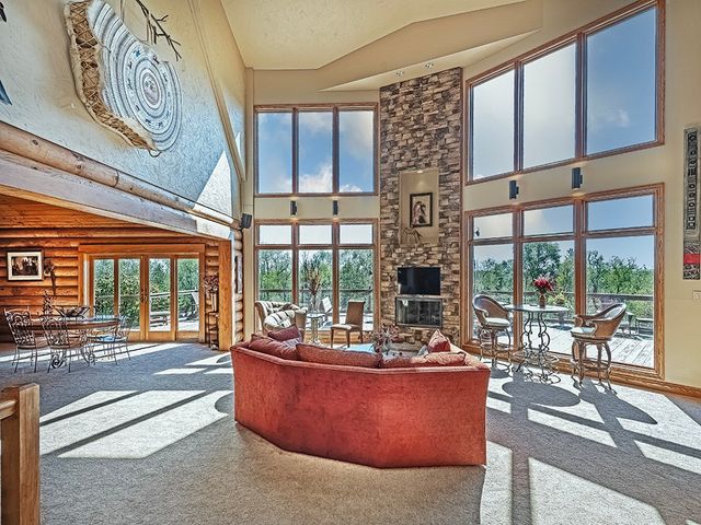 166 McKay Rd, Clinton Twp, PA 16056