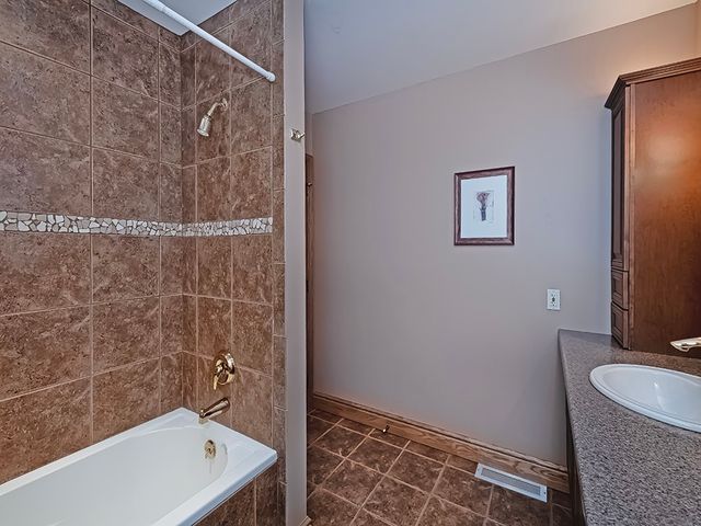 166 McKay Rd, Clinton Twp, PA 16056