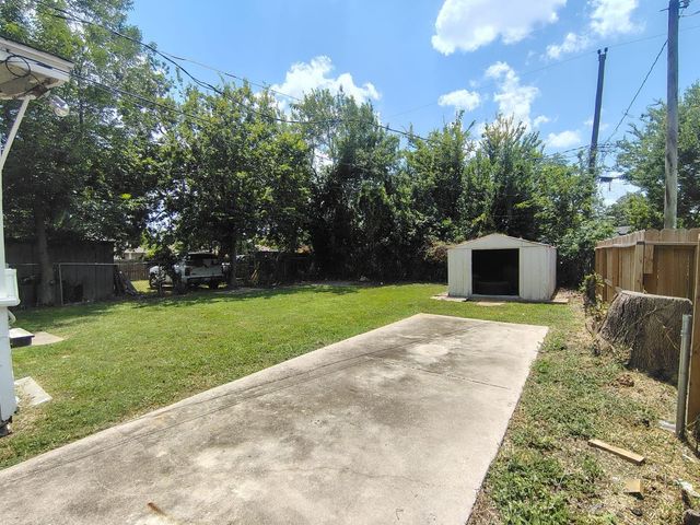 242 Bolden Street, Houston, TX 77029