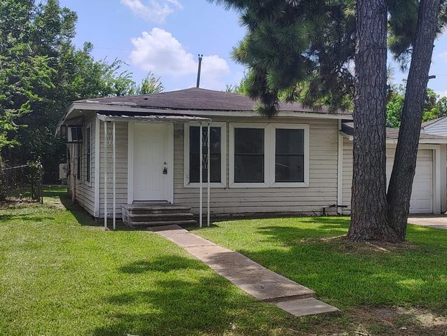 242 Bolden Street, Houston, TX 77029