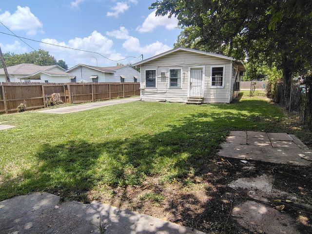 242 Bolden Street, Houston, TX 77029