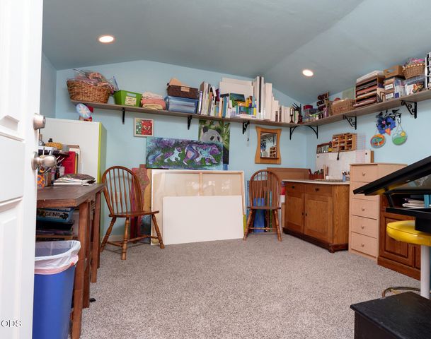 69 SE Piper Drive, Bend, OR 97702