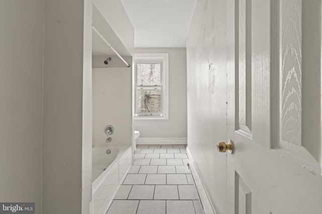 7016 WOODLAND AVE, Philadelphia, PA 19142