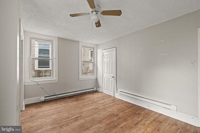 7016 WOODLAND AVE, Philadelphia, PA 19142