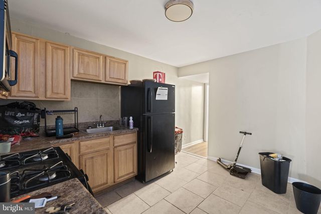 7016 WOODLAND AVE, Philadelphia, PA 19142