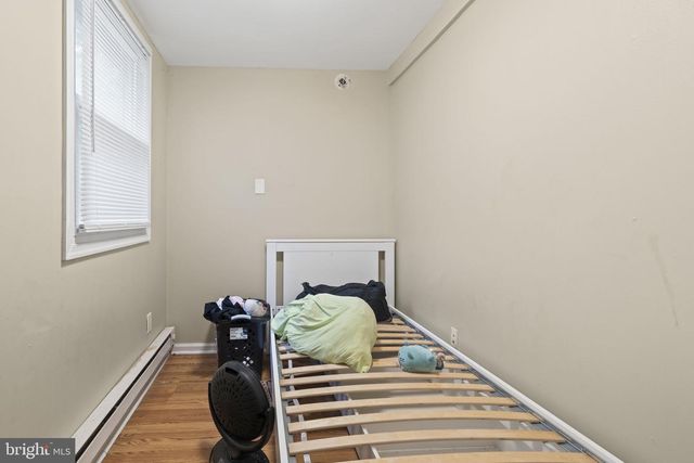 7016 WOODLAND AVE, Philadelphia, PA 19142
