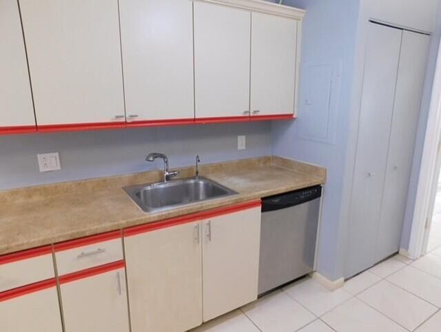 6768 10th Avenue N 113, Lake Worth, FL 33467