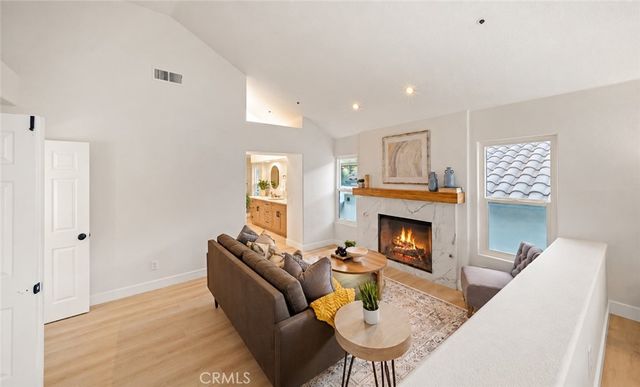 6727 E Pinnacle Pointe, Orange, CA 92869