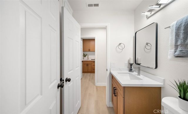 6727 E Pinnacle Pointe, Orange, CA 92869