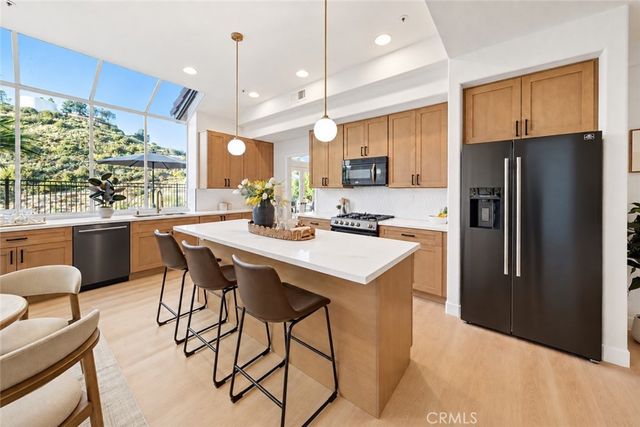 6727 E Pinnacle Pointe, Orange, CA 92869