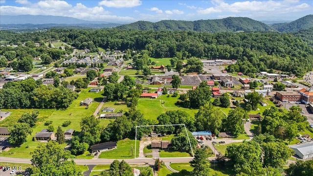 229 Blountville Bypass, Blountville, TN 37617