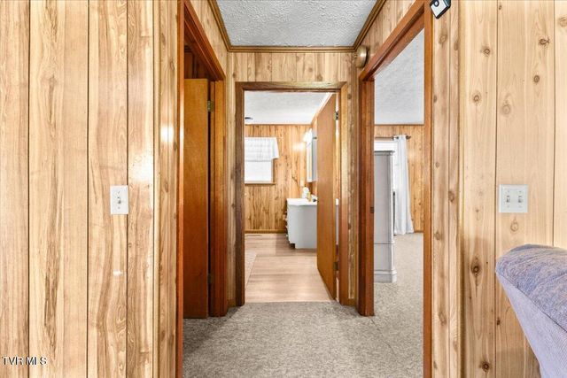 229 Blountville Bypass, Blountville, TN 37617