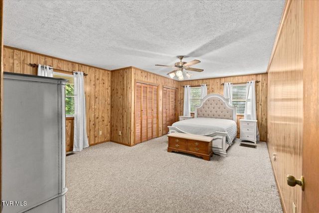 229 Blountville Bypass, Blountville, TN 37617