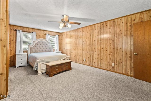 229 Blountville Bypass, Blountville, TN 37617