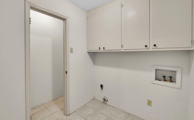 712 Willow Creek Drive, Woodway, TX 76712