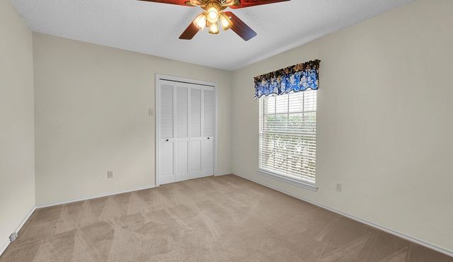 712 Willow Creek Drive, Woodway, TX 76712