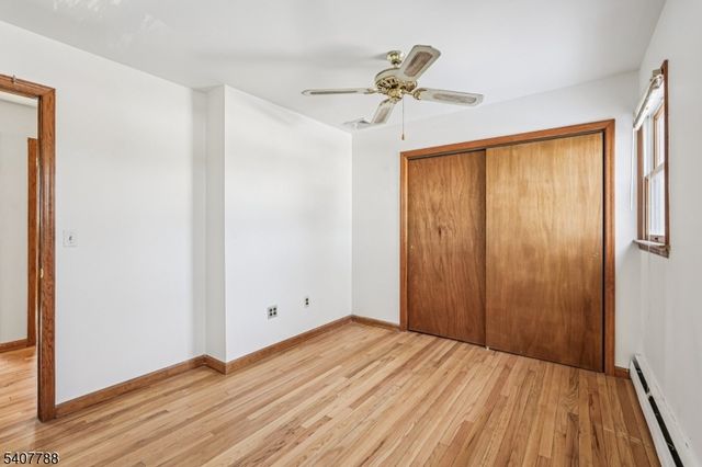 286 Carentan Rd, Hopatcong Boro, NJ 07843