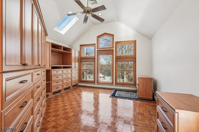 286 Carentan Rd, Hopatcong Boro, NJ 07843