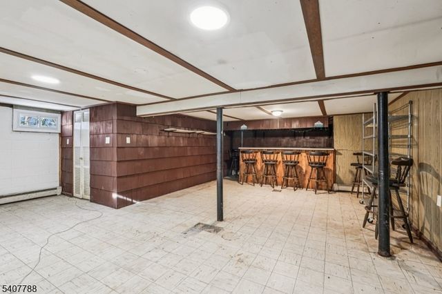 286 Carentan Rd, Hopatcong Boro, NJ 07843