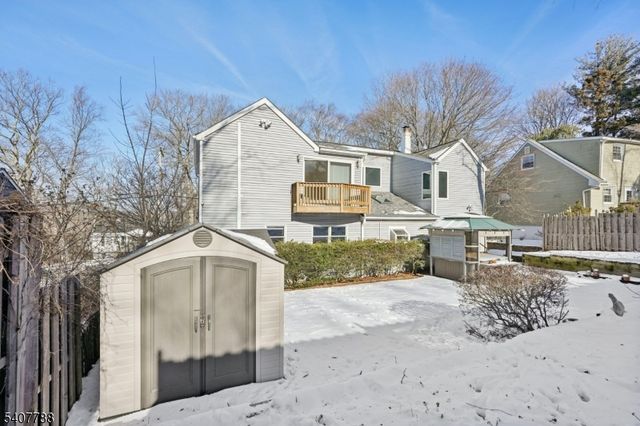286 Carentan Rd, Hopatcong Boro, NJ 07843