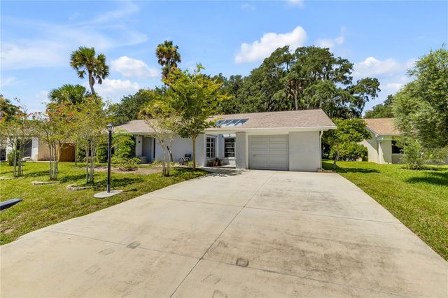 19 CROMPTON PLACE, Palm Coast, FL 32137