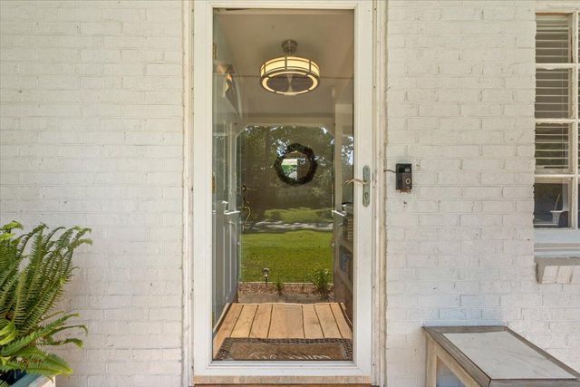 939 Mikell Drive, Charleston, SC 29412