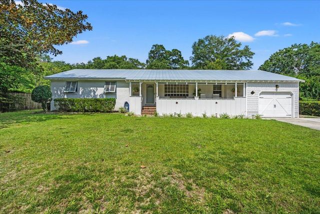 939 Mikell Drive, Charleston, SC 29412