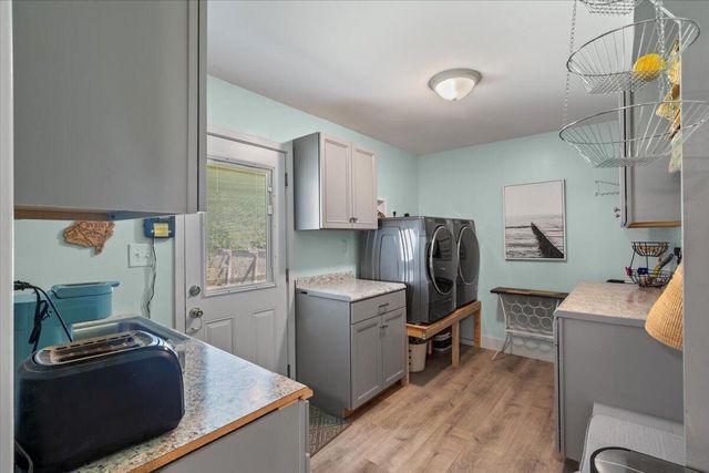 939 Mikell Drive, Charleston, SC 29412