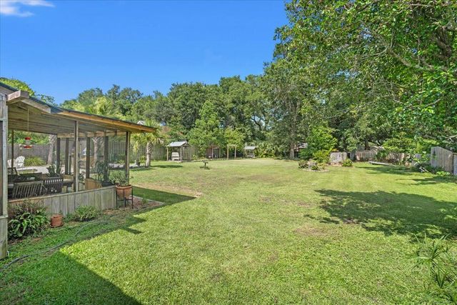 939 Mikell Drive, Charleston, SC 29412