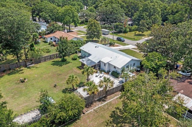 939 Mikell Drive, Charleston, SC 29412