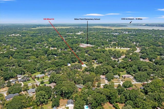 939 Mikell Drive, Charleston, SC 29412