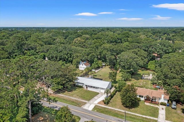 939 Mikell Drive, Charleston, SC 29412